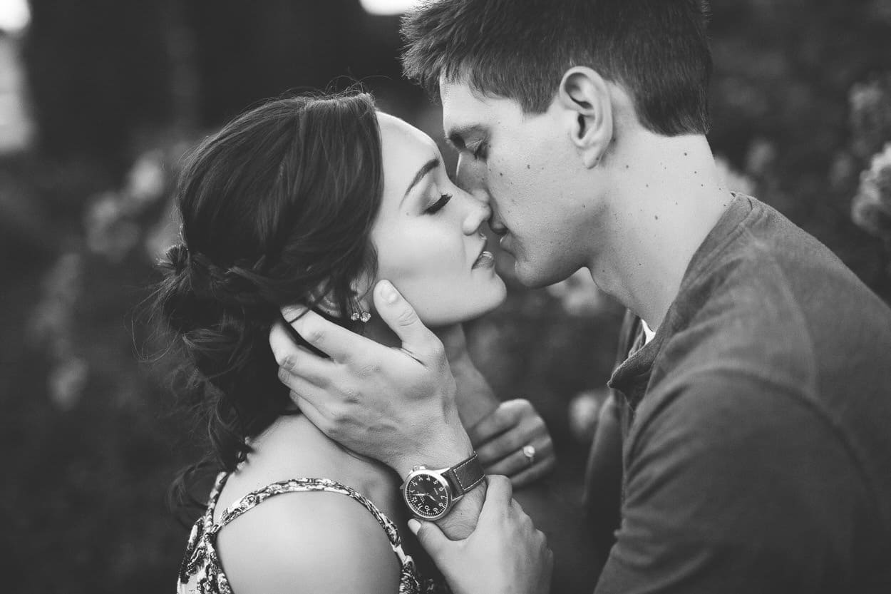 cmelle-studios-engagement-photos33